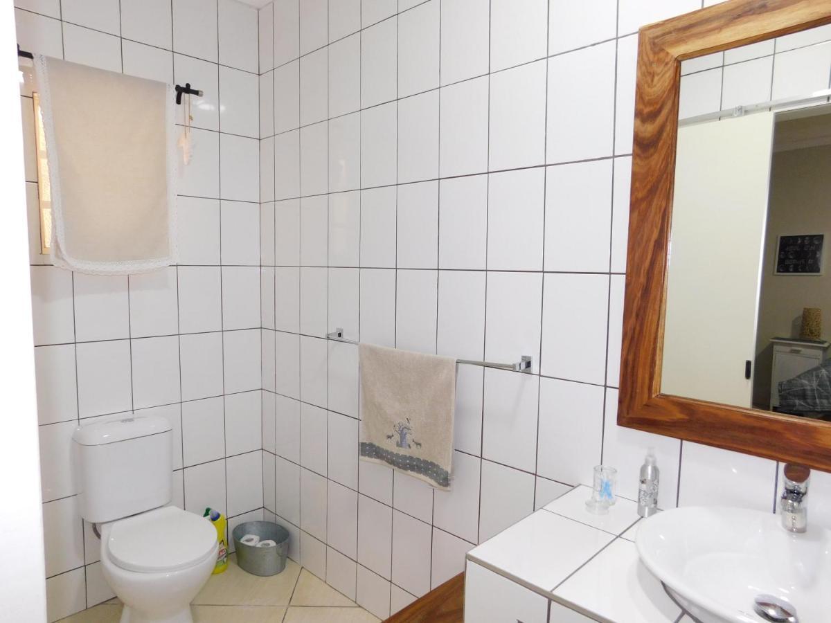 Meteorite Rest Camp Hotel Grootfontein Kültér fotó