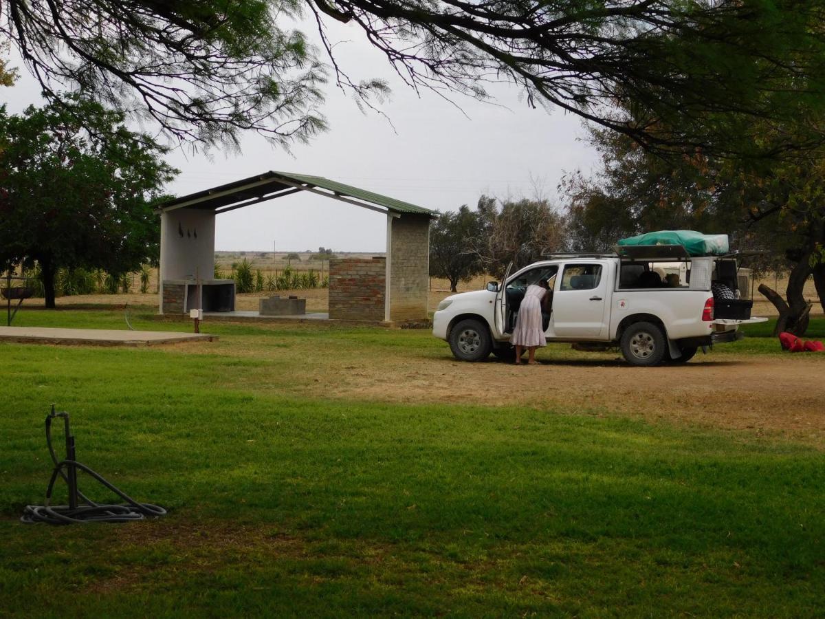 Meteorite Rest Camp Hotel Grootfontein Kültér fotó